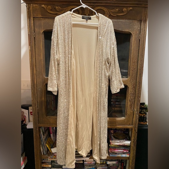 Chic silver/ivory Sequin Cardigan - Picture 1 of 3